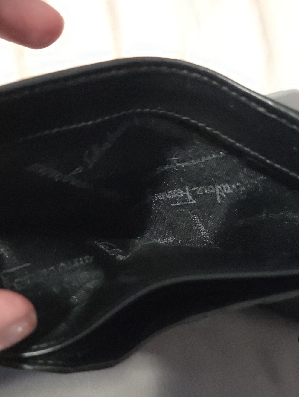 Salvatore Ferragamo Black Smooth Leather Gancini Wallet - Picture 8 of 10
